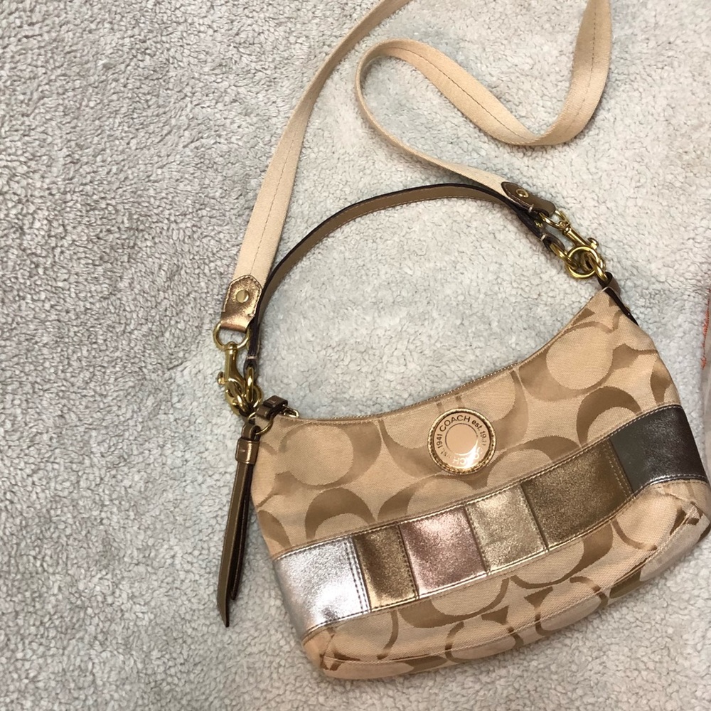 ✨Crossbody Coach Bag✨ - Picture 1 of 3